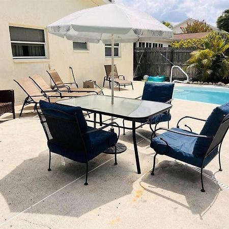Beach, Sand, Firepit And Pool Clearwater Beach Εξωτερικό φωτογραφία